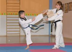 ΕΞΕΤΑΣΕΙΣ TAE KWON DO 2013 ΓΙΑ ΑΡΧΑΡΙΟΥΣ 4-7 ΧΡΟΝΩΝ.